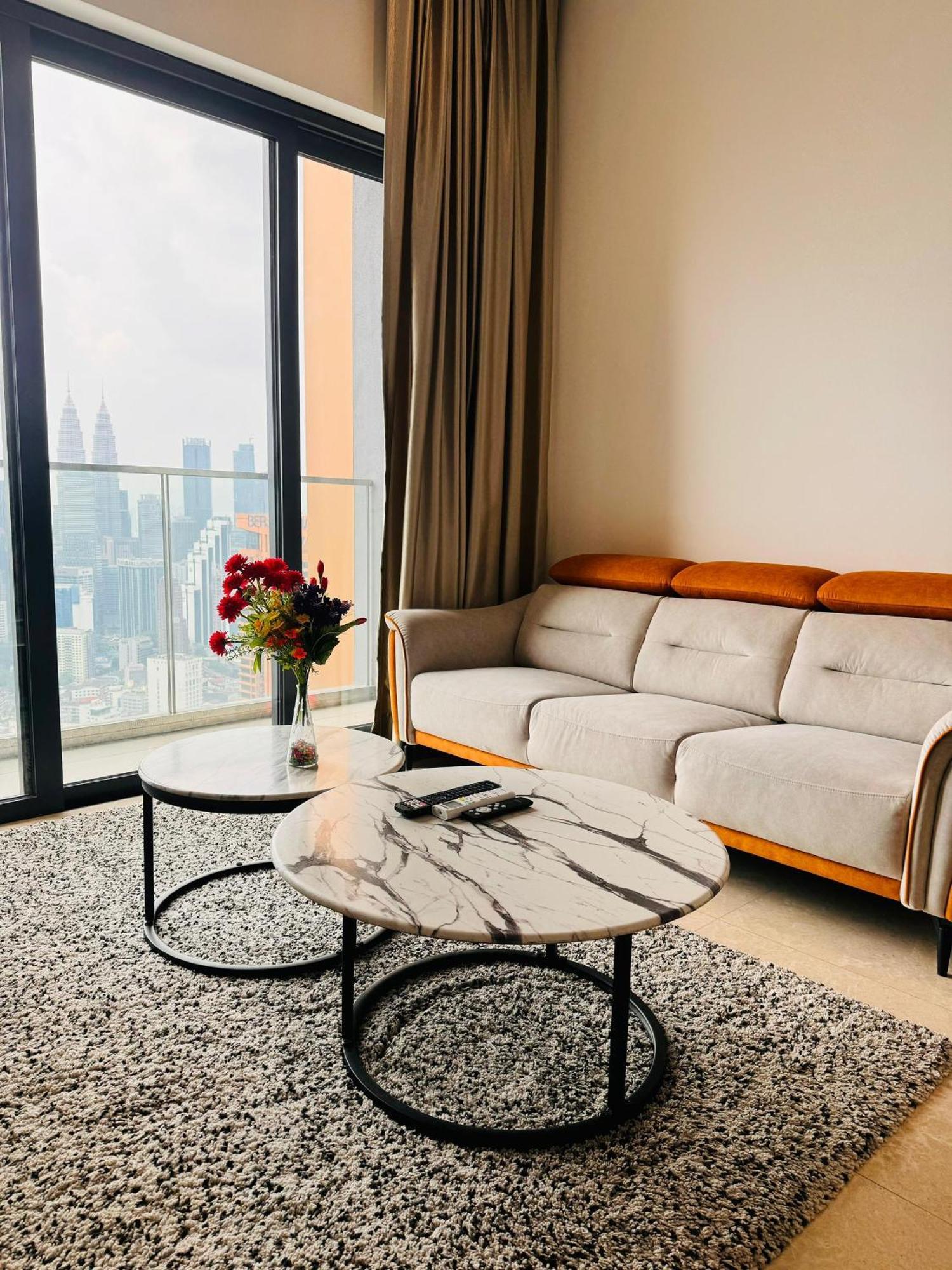 Lucantia Serviced Suites Kuala Lumpur Exteriör bild